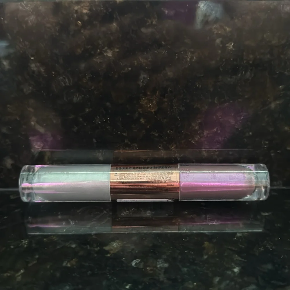 NEW Makeup‎ Revolution Double Up Liquid Eyeshadow – Subliminal